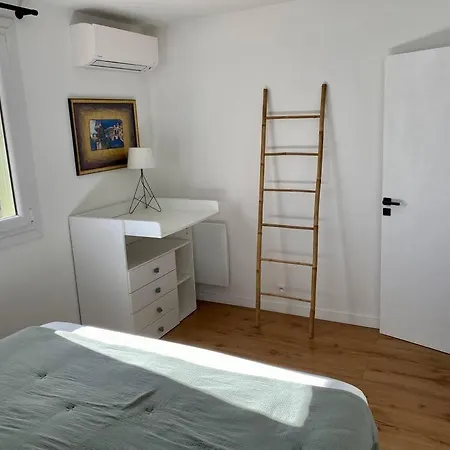 D'exception, Vue Apartment Saint-Tropez