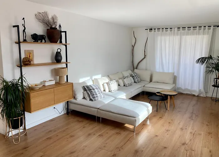 D'exception, Vue Apartamento